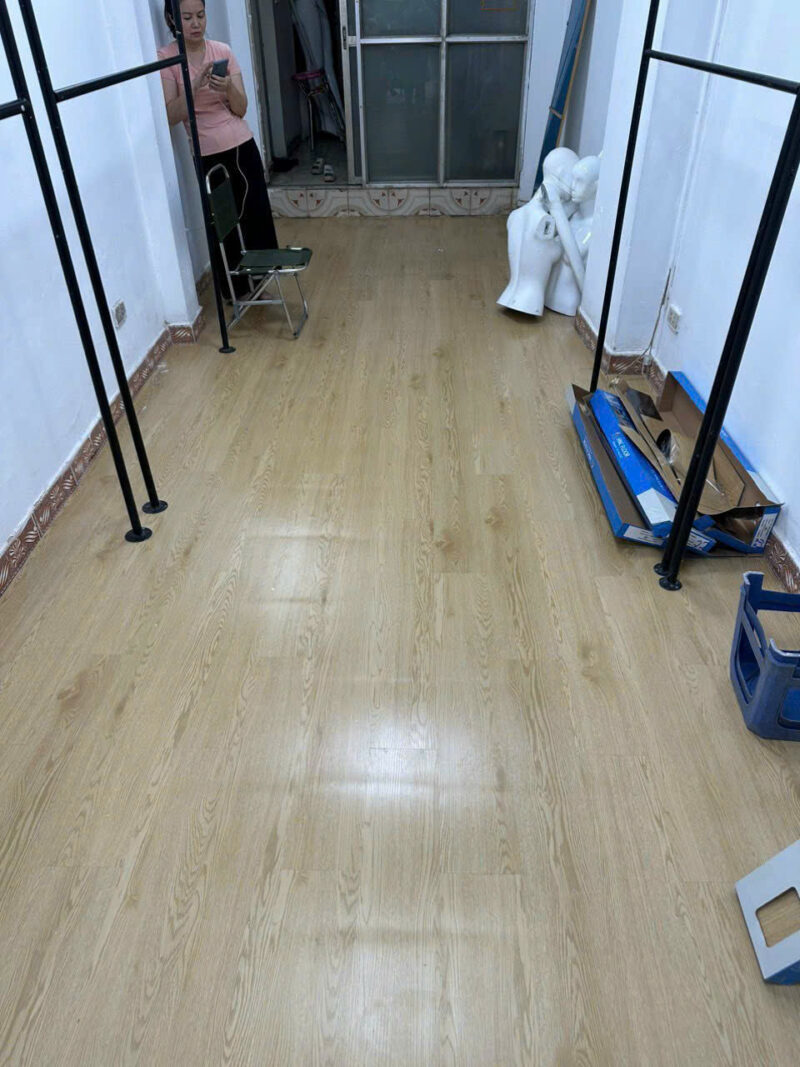 Sàn Nhựa Sẵn keo