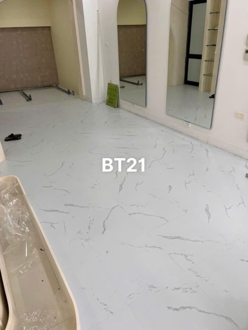 Sàn Nhựa Sẵn keo BT21