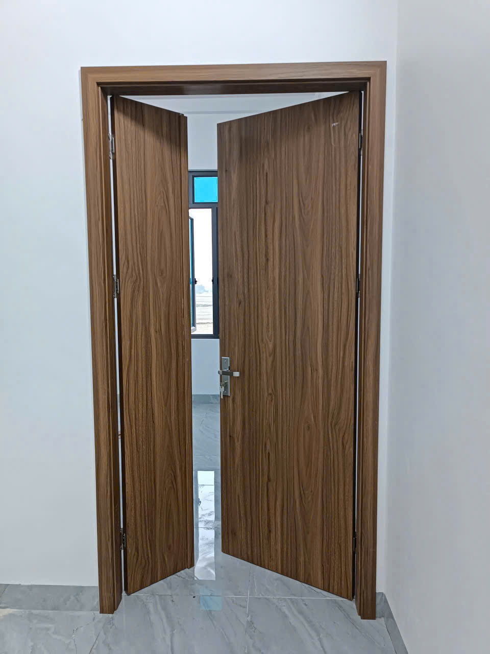 Cửa Gỗ Nhựa Composite Cửa Gỗ Nhựa Composite