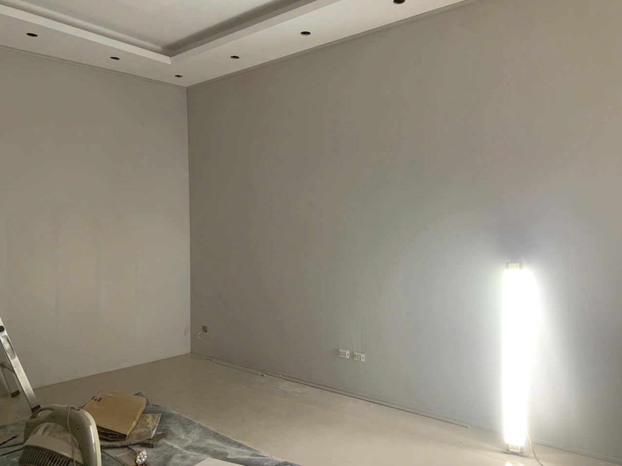 Tạm Biệt Tường Ẩm Mốc Với Tấm Nhựa Ốp Tường Nano: Đẹp Chuẩn Sang – Thi Công Trong Ngày!